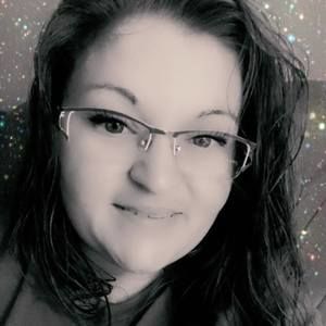 Meet your Posher, Leaha